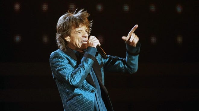 Mick Jagger blue perform